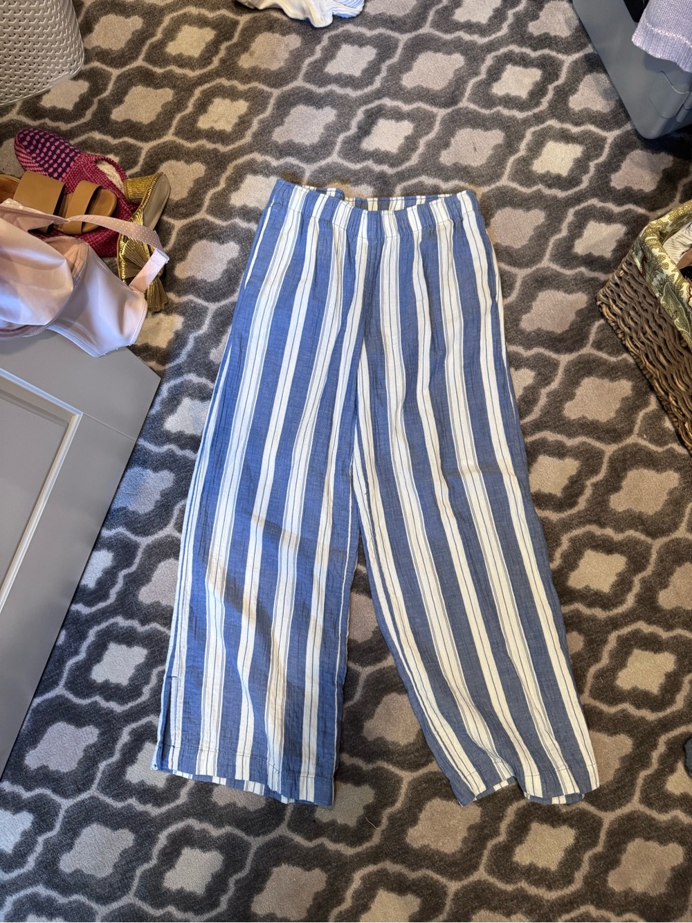 Old Navy Blue and White Striped Wide-Leg Pants